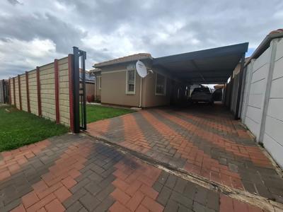 House For Sale in Albertsdal, Alberton